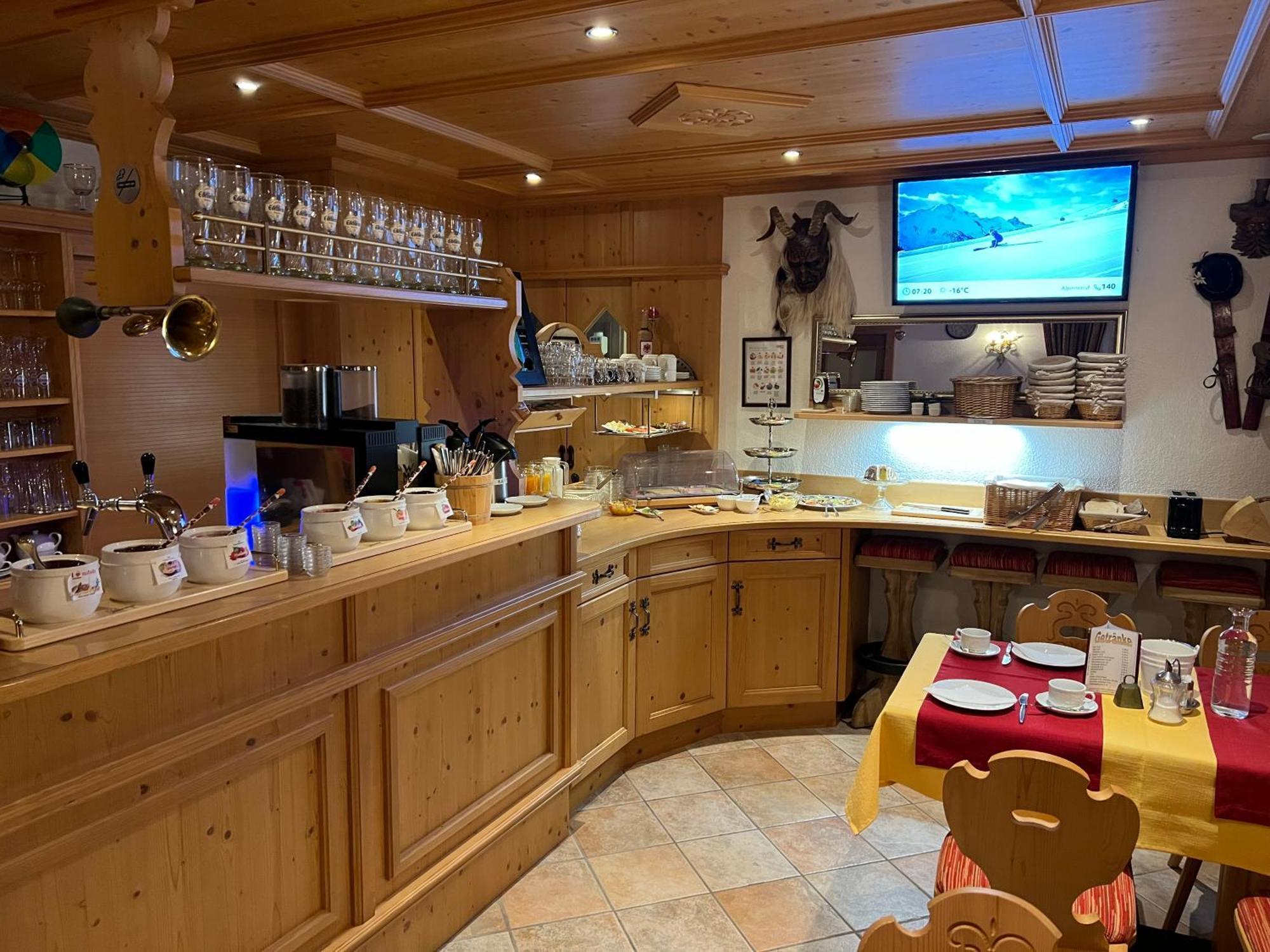 Hotel Garni Gafluna Sankt Anton am Arlberg Exteriör bild