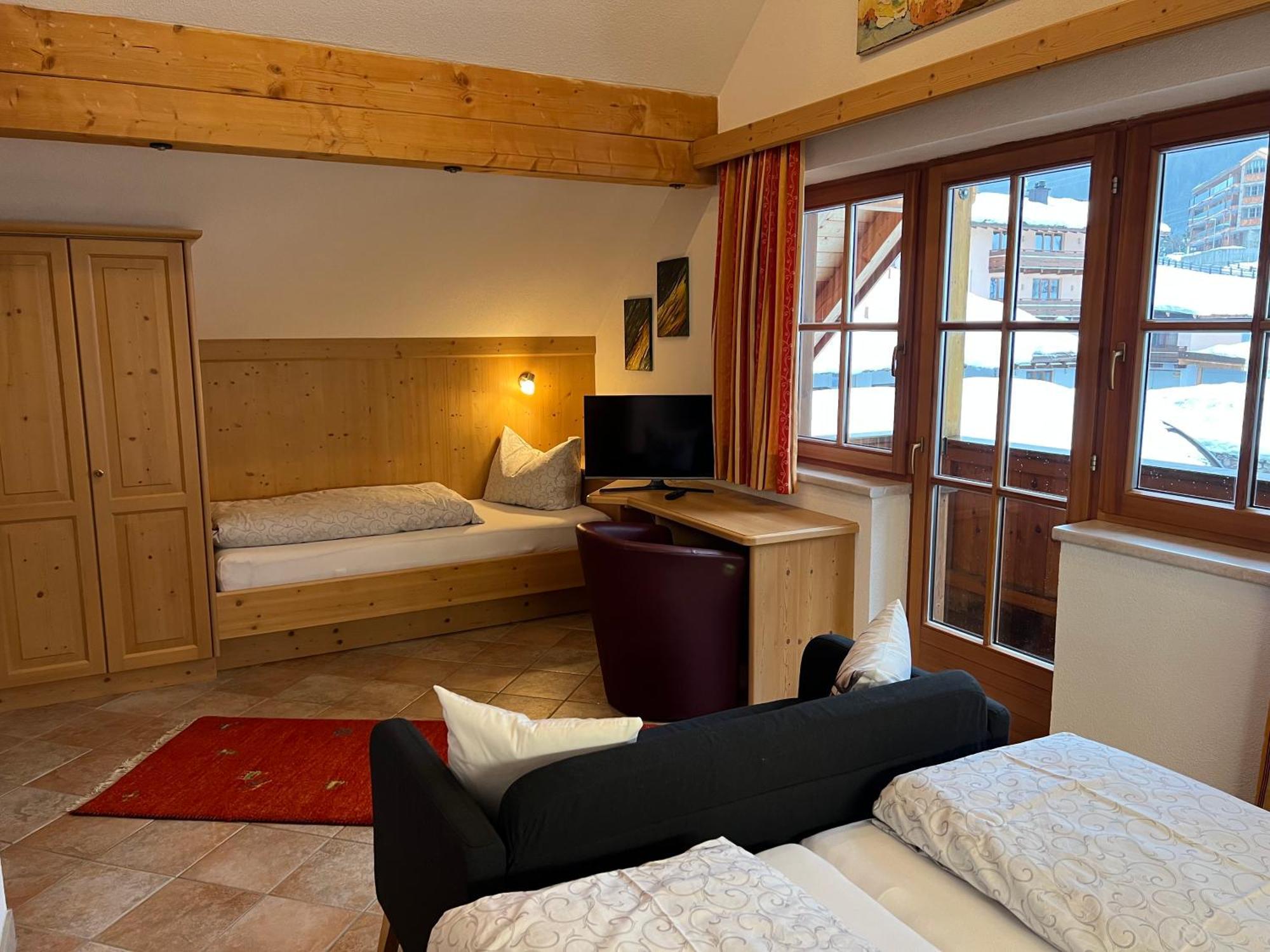 Hotel Garni Gafluna Sankt Anton am Arlberg Exteriör bild