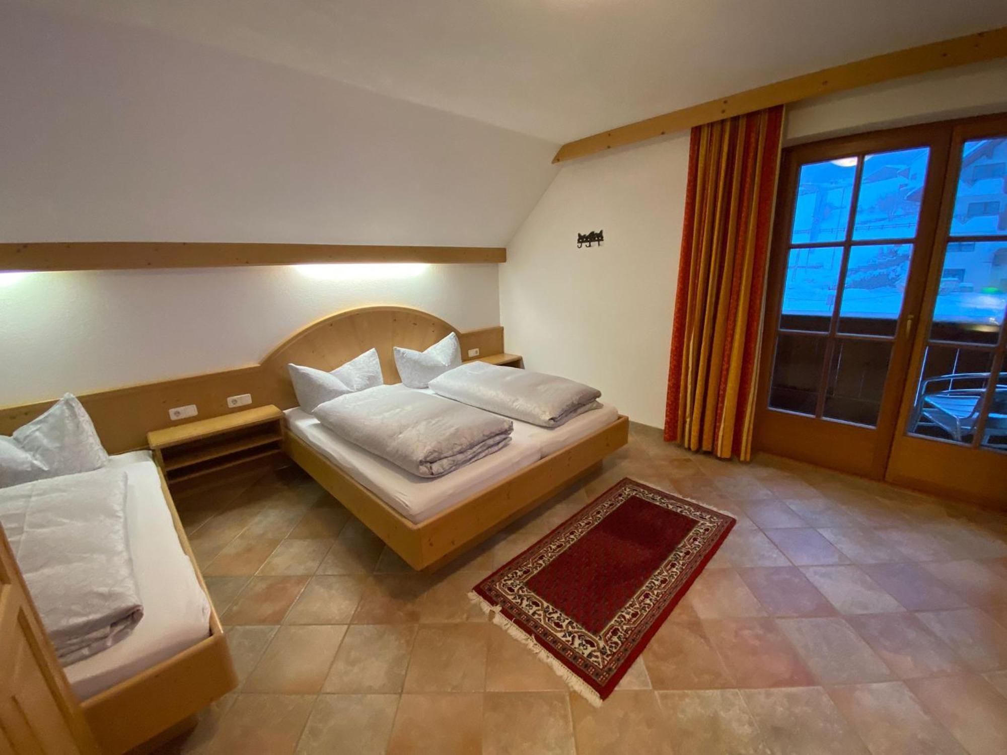 Hotel Garni Gafluna Sankt Anton am Arlberg Exteriör bild