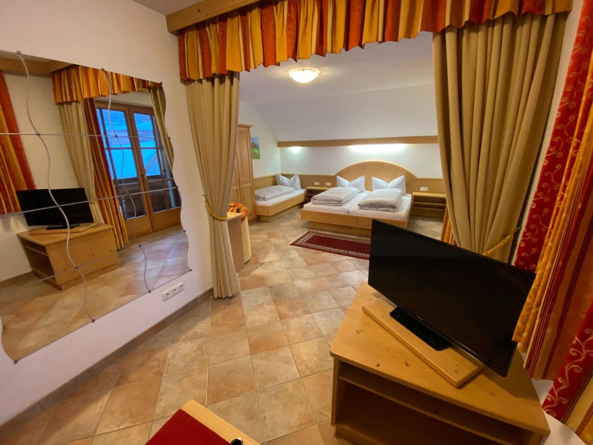 Hotel Garni Gafluna Sankt Anton am Arlberg Exteriör bild