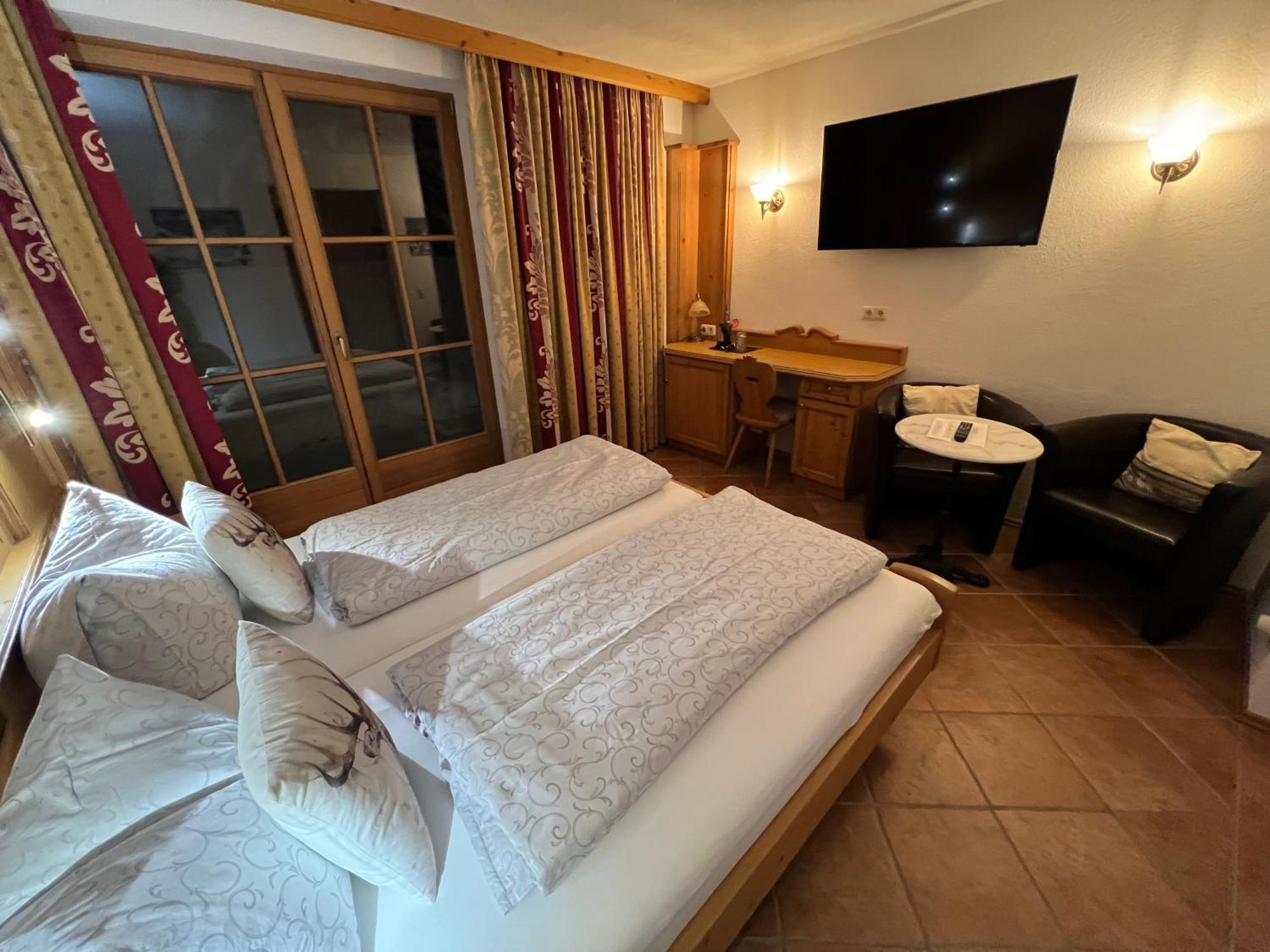 Hotel Garni Gafluna Sankt Anton am Arlberg Exteriör bild